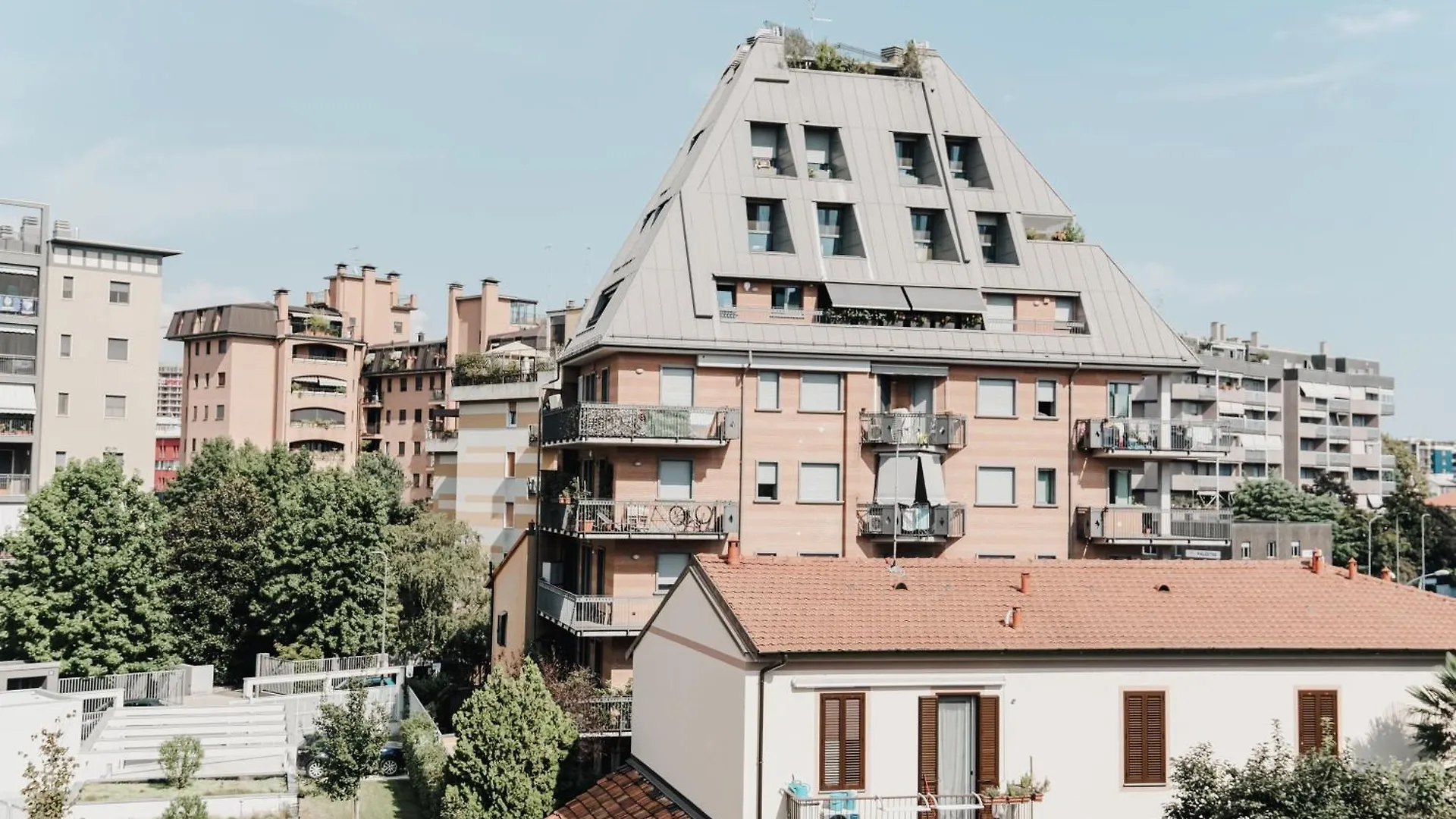 Casa Aurora San Siro Free Garage&Wi-Fi Apartment Milan