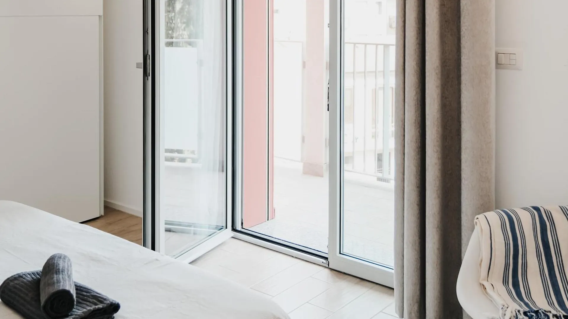 Casa Aurora San Siro Free Garage&Wi-Fi Apartment Milan